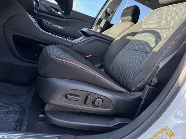 Used 2020 GMC Acadia AT4 image 8