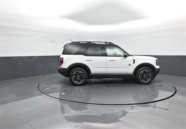 New 2025 Ford Bronco Sport Outer Banks image 8