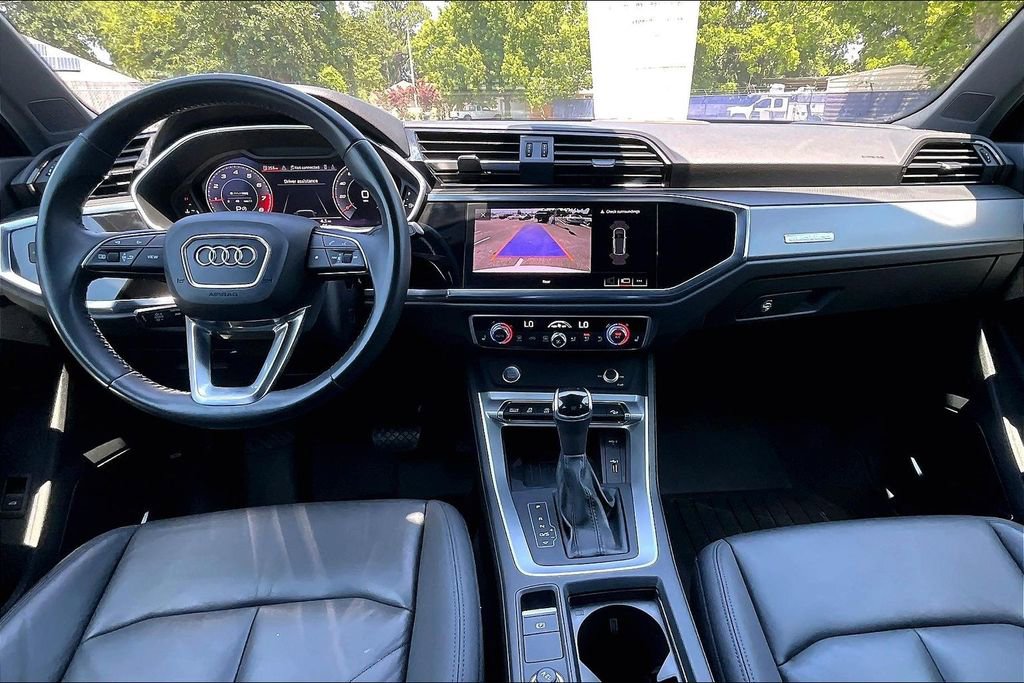 Used 2020 Audi Q3 2.0T Premium Plus w/ Premium Plus Package AWD/4WD image 6