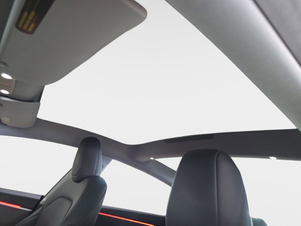 Used 2025 Tesla Model 3 Long Range RWD image 29