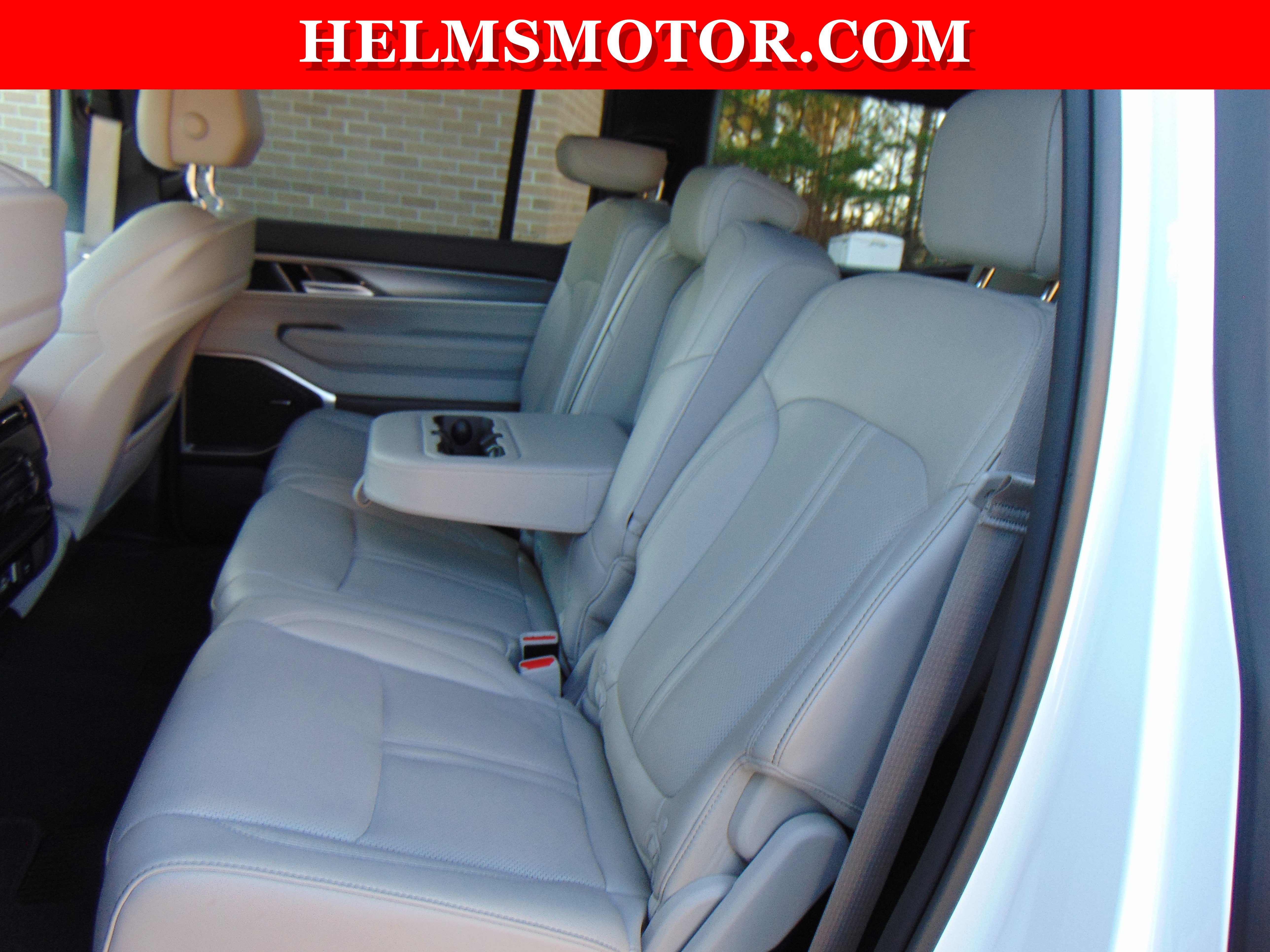 Certified 2025 Jeep Wagoneer 4WD image 40