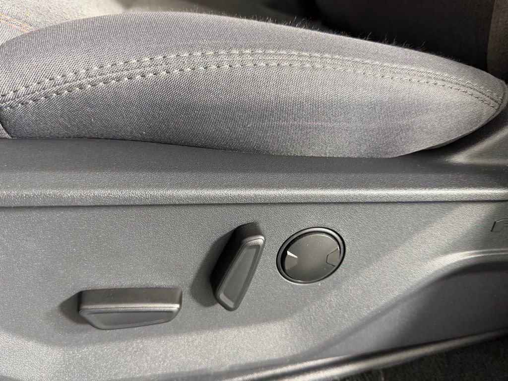 Used 2025 Ford Expedition Active image 22