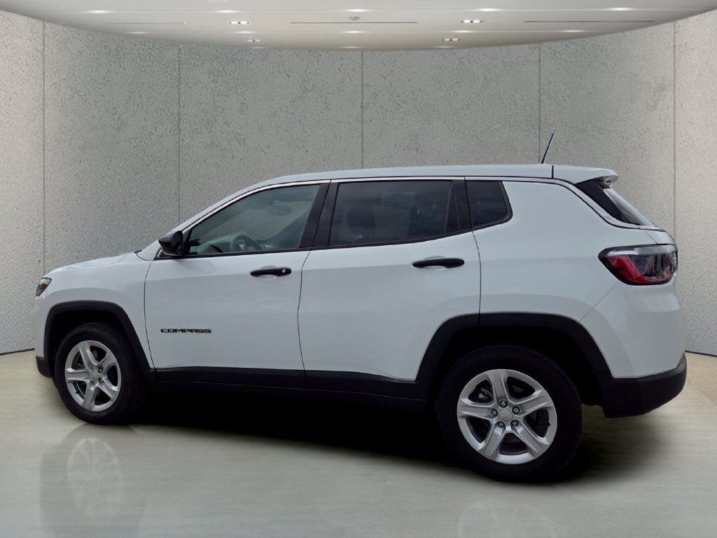 Used 2023 Jeep Compass Sport AWD/4WD image 8