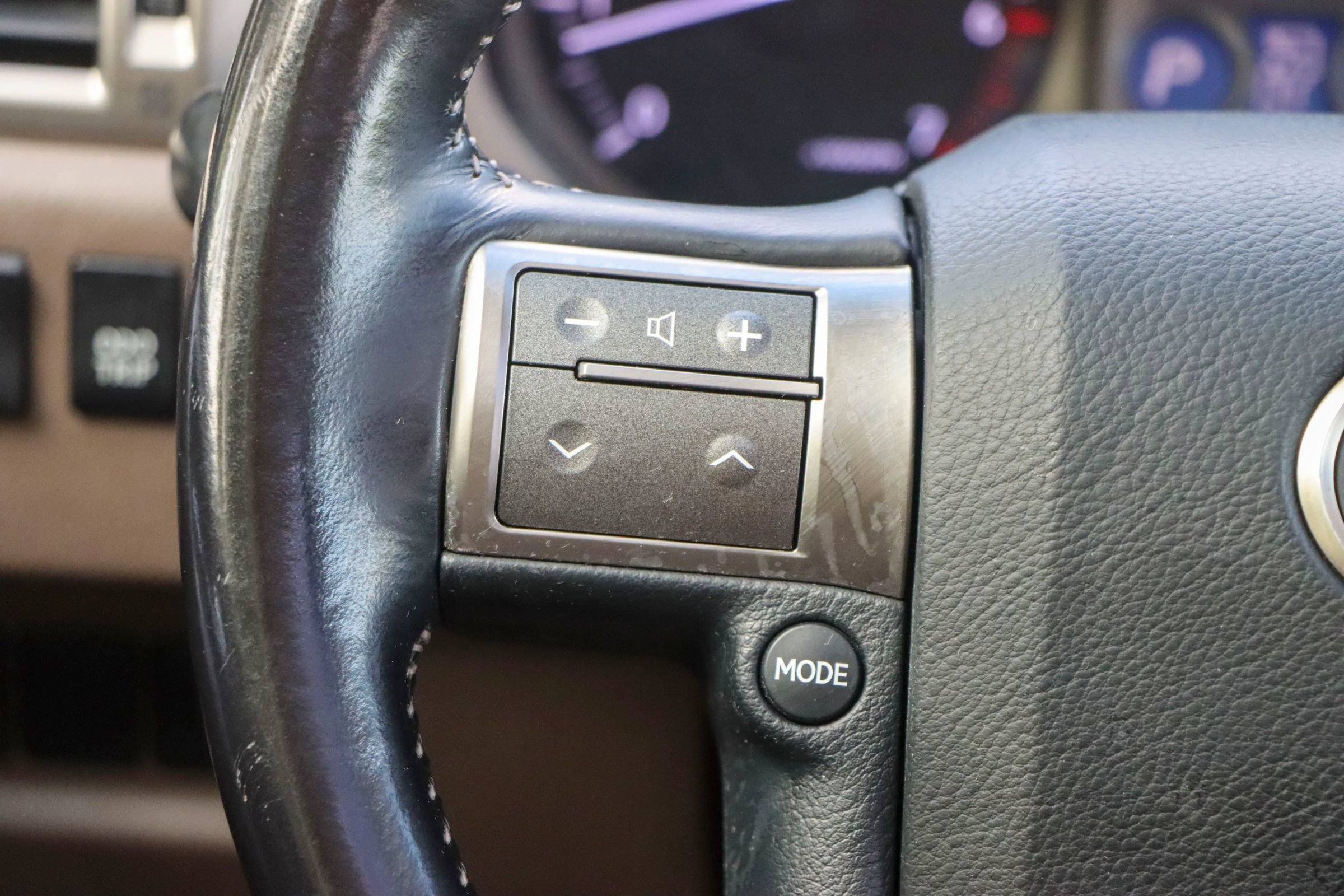 Used 2016 Lexus GX 460 w/ Premium Package AWD/4WD image 31
