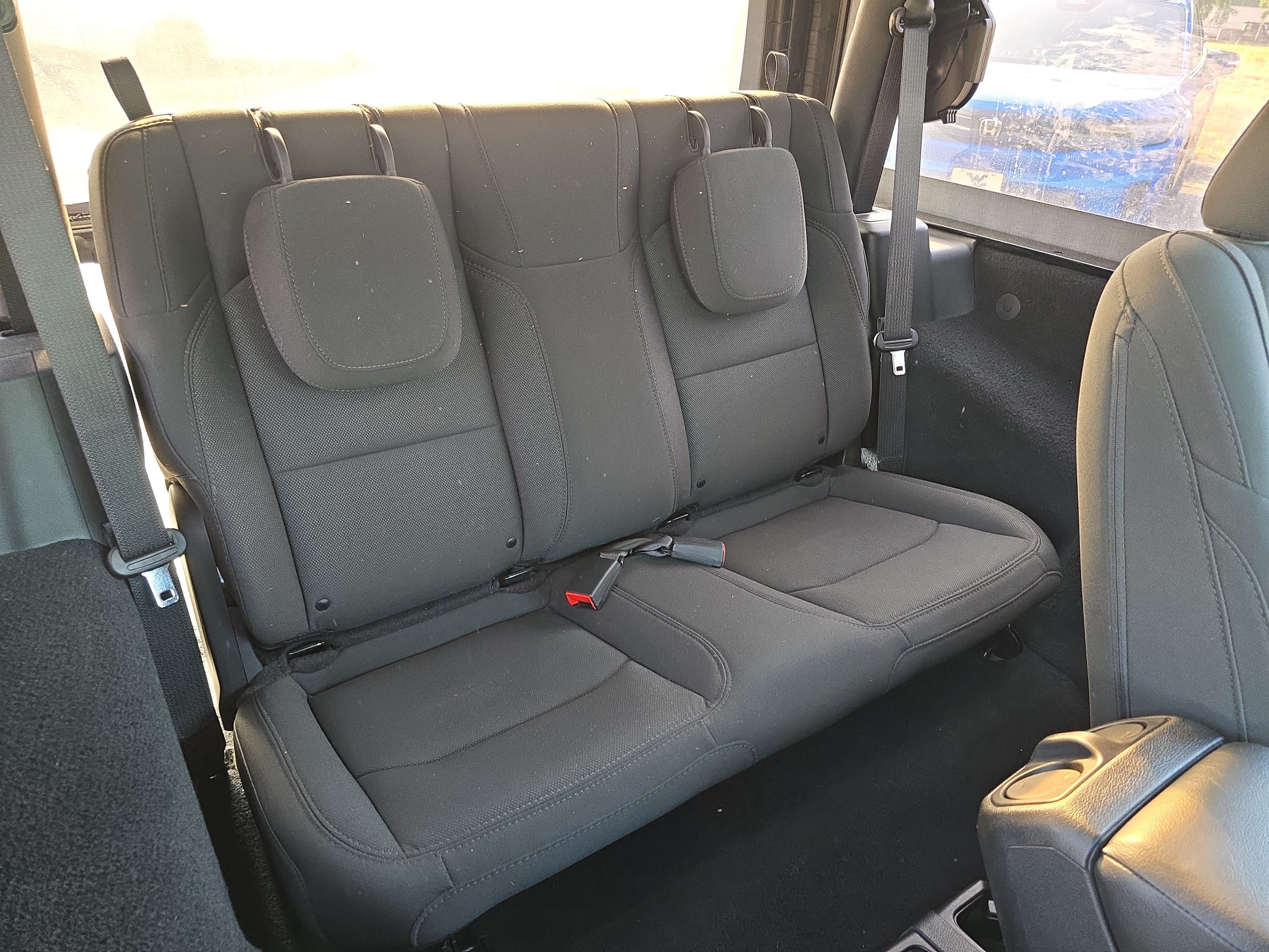 Used 2020 Jeep Wrangler Sport AWD/4WD image 11