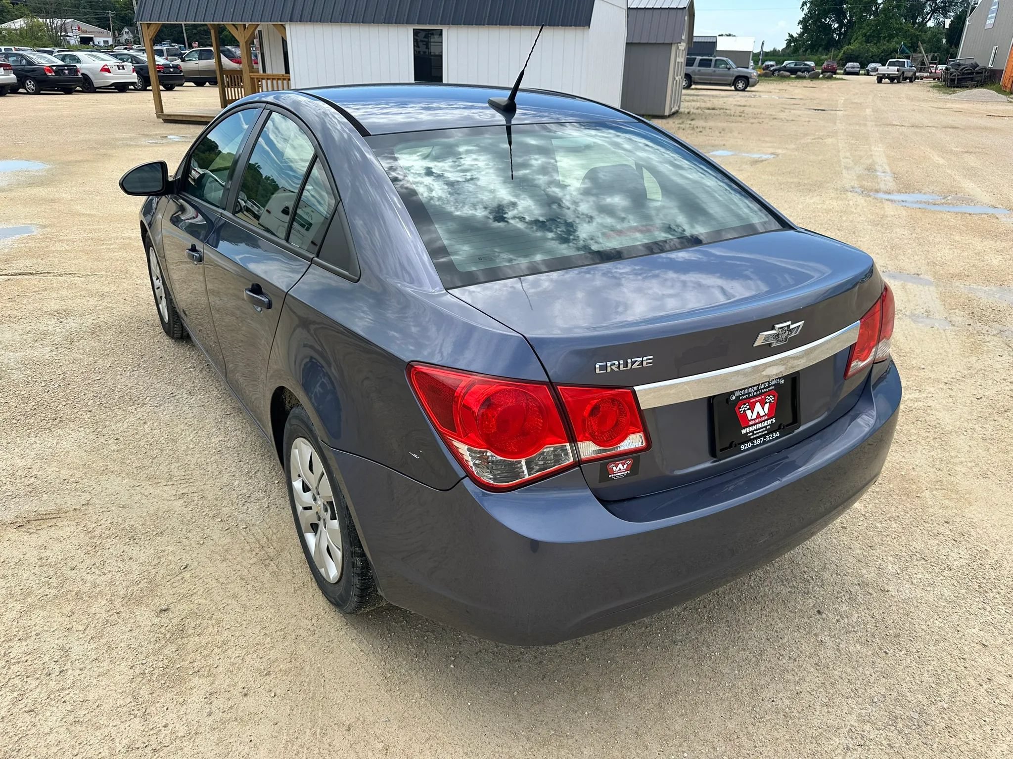 Used 2013 Chevrolet Cruze LS FWD image 8
