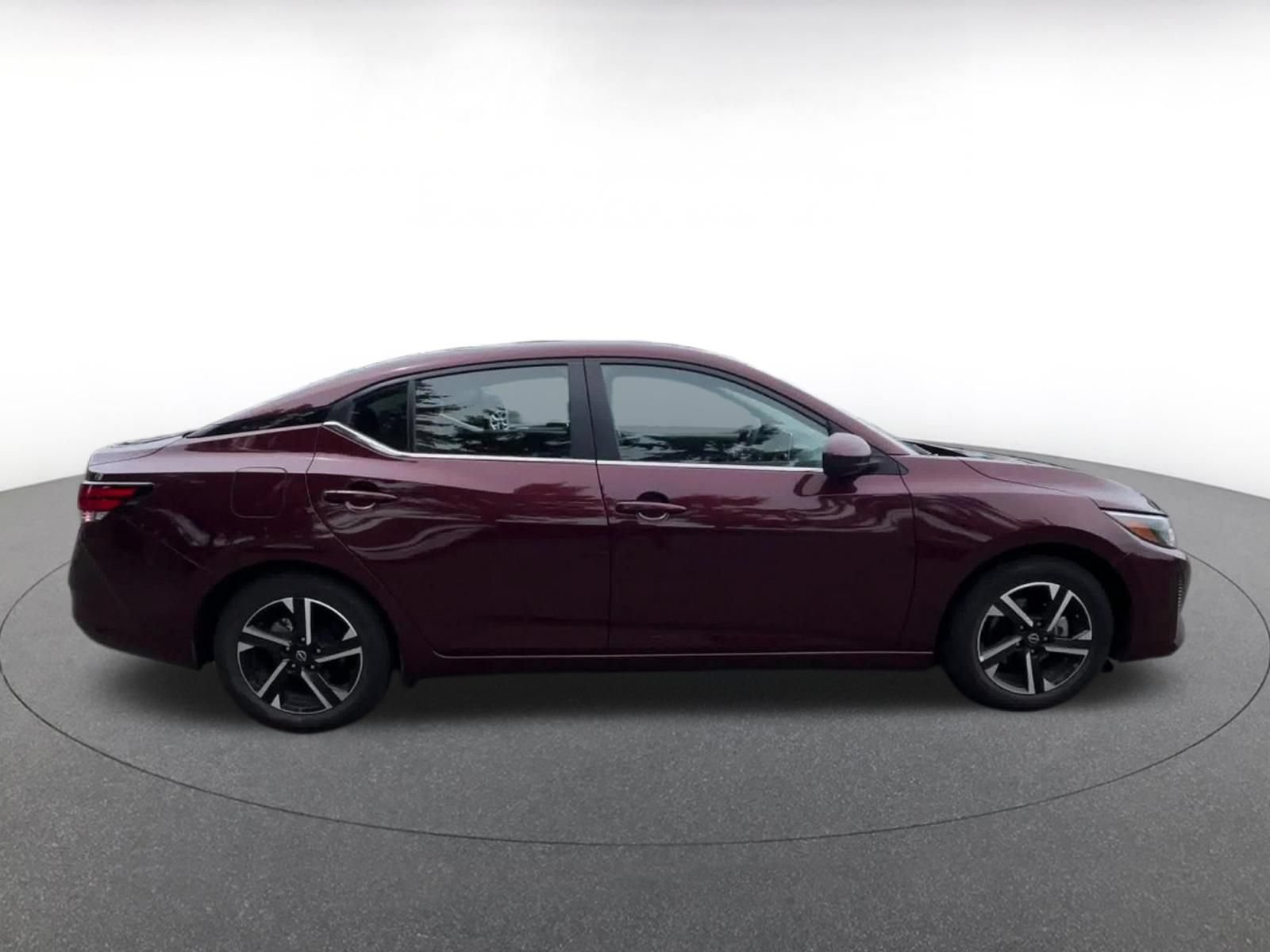 Used 2025 Nissan Sentra SV FWD image 13
