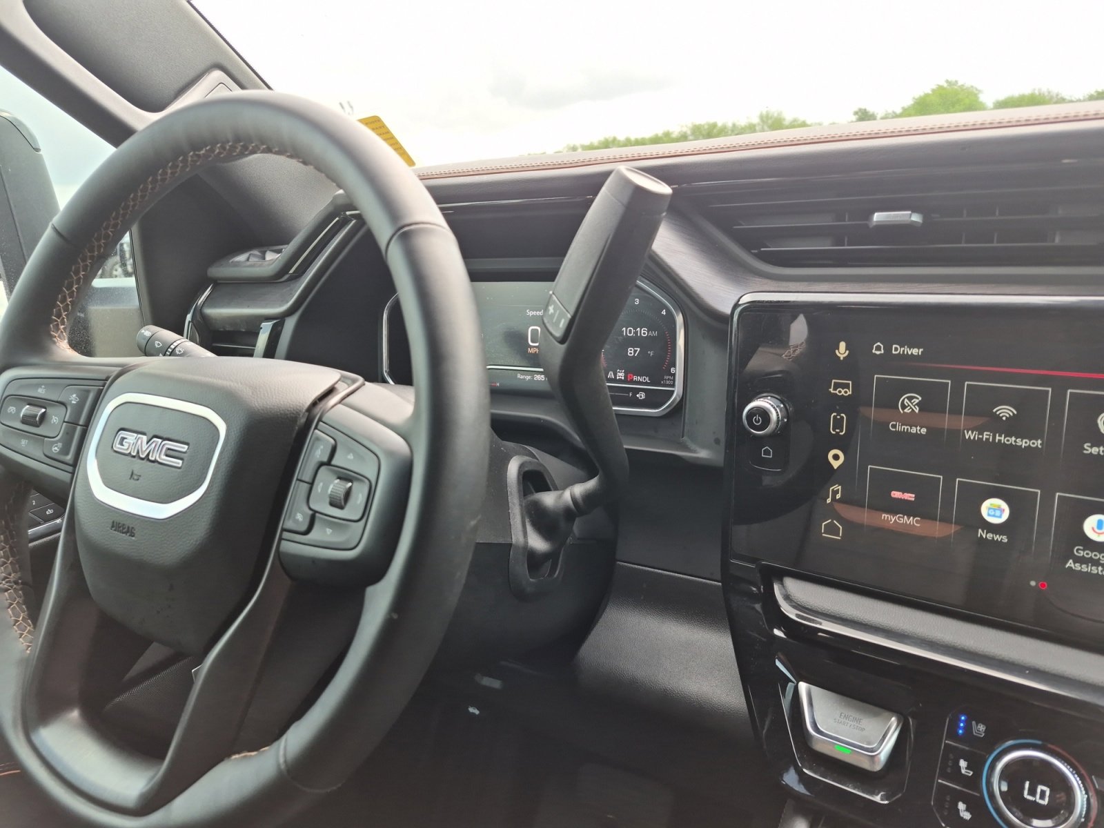 Used 2025 GMC Sierra 2500 AT4 w/ AT4 Premium Plus Package AWD/4WD image 22