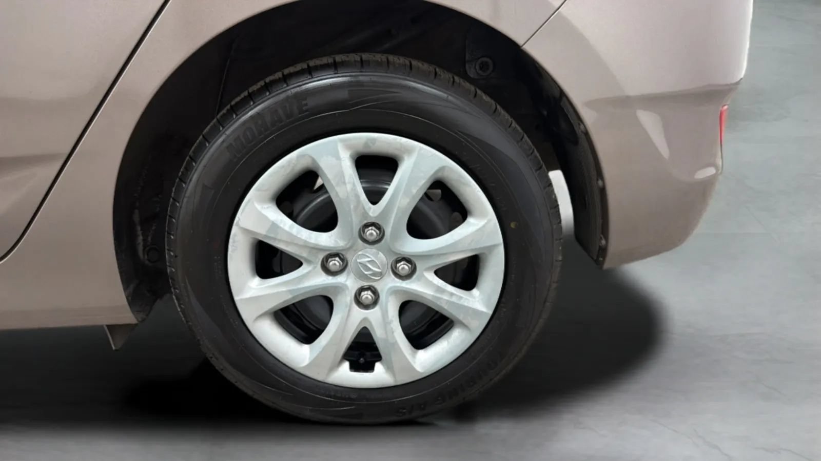 Used 2014 Hyundai Accent GS FWD image 24