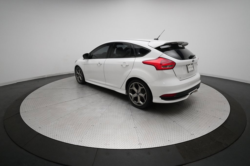 Used 2018 Ford Focus ST image 12
