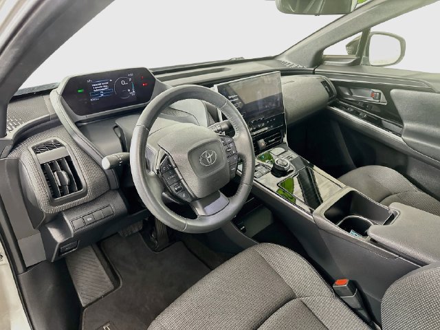 Used 2023 Toyota bZ4X AWD image 11
