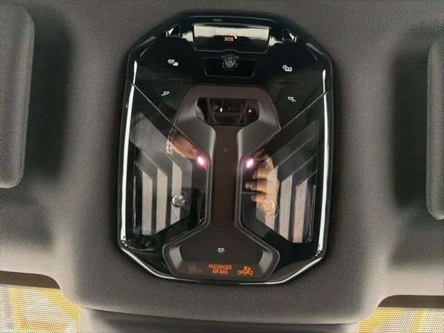 Used 2025 BMW iX xDrive50 w/ Premium Package image 27