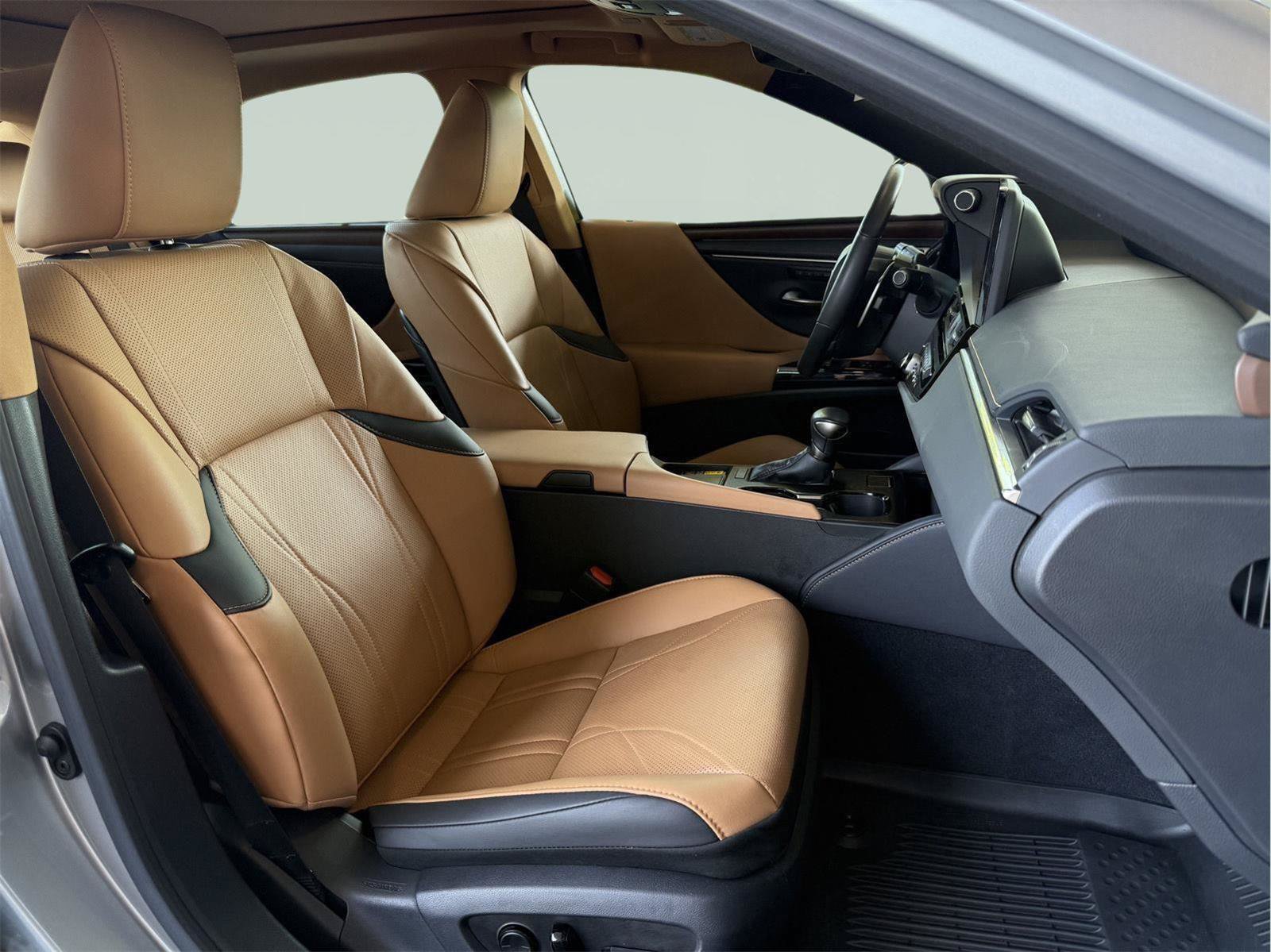 Used 2024 Lexus ES 350 Ultra Luxury w/ Accessory Package (Z2) FWD image 22