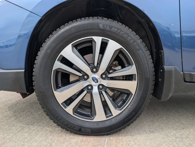 Used 2019 Subaru Outback 2.5i Limited AWD/4WD image 13