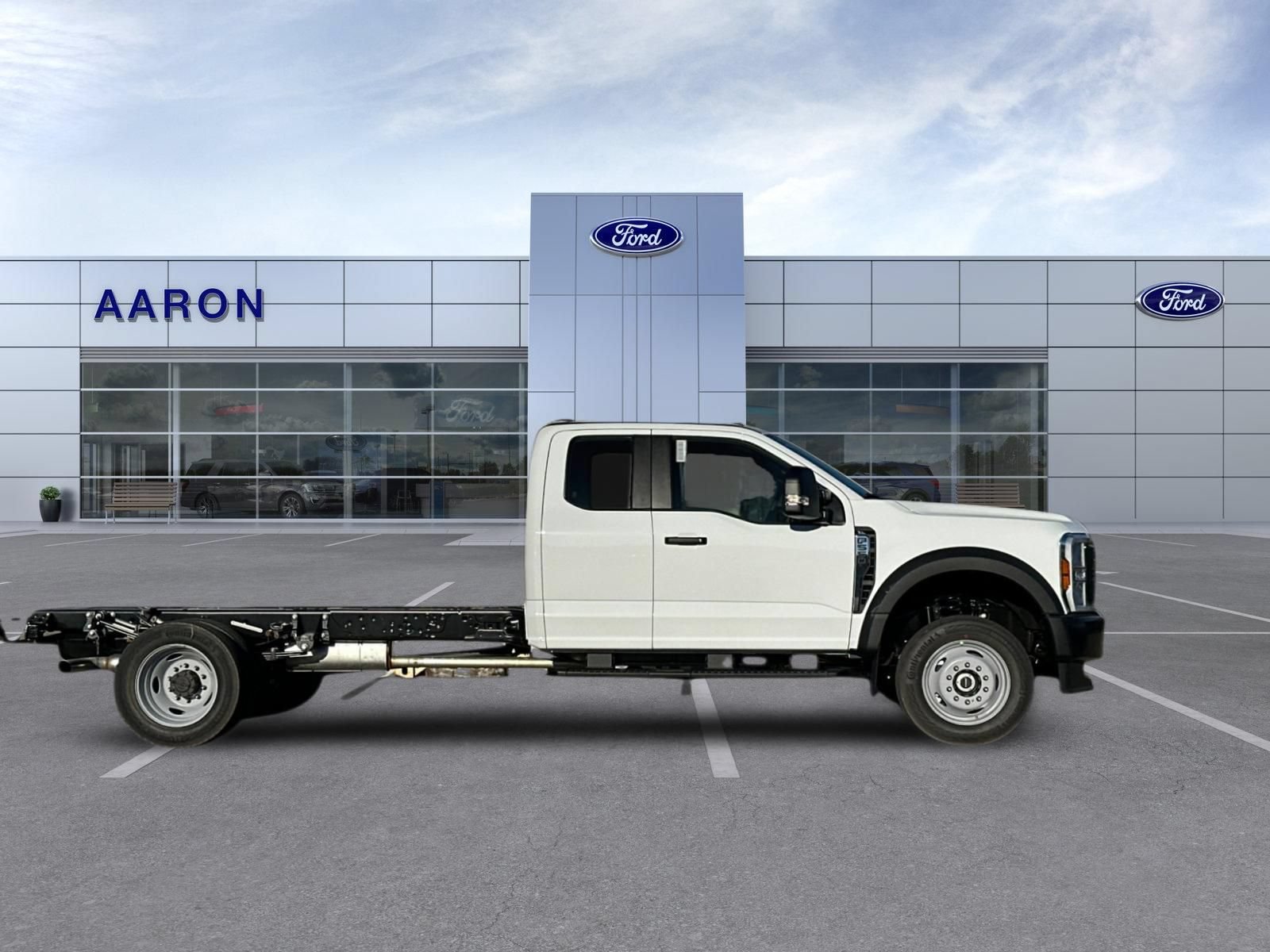 New 2026 Ford F550 4x4 Supercab Super Duty image 7