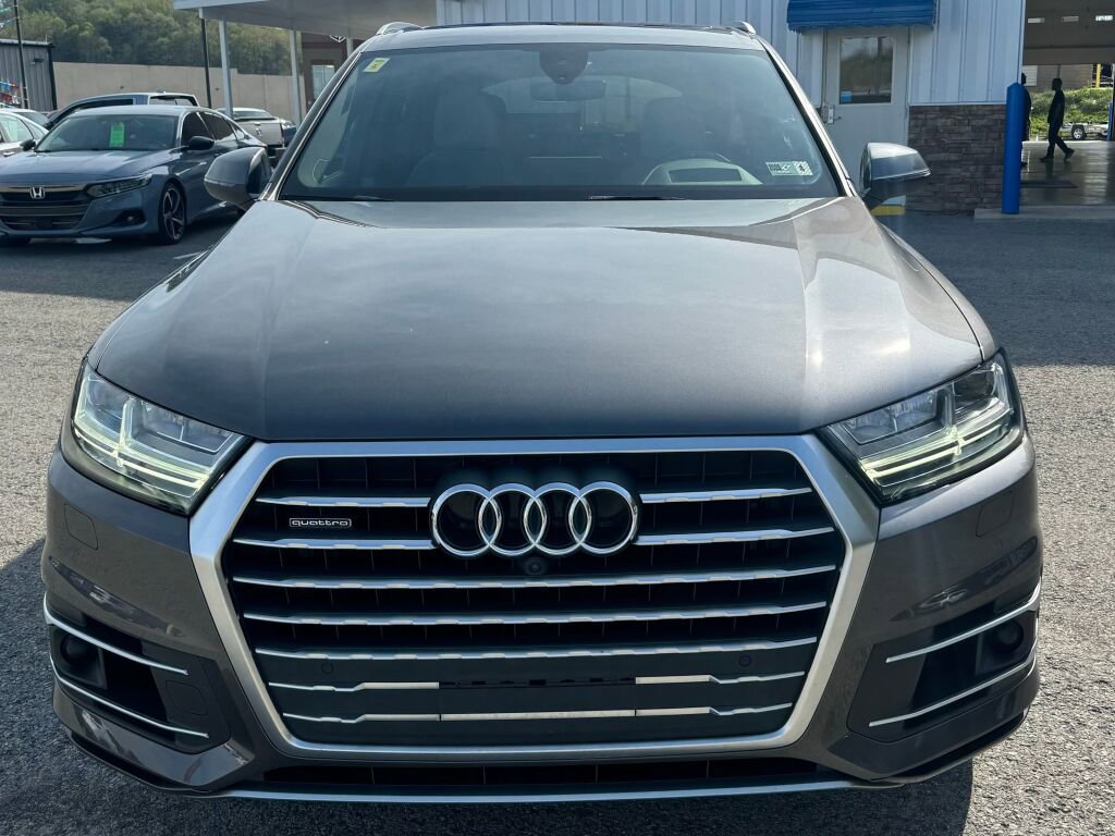 Used 2018 Audi Q7 3.0T Prestige image 2