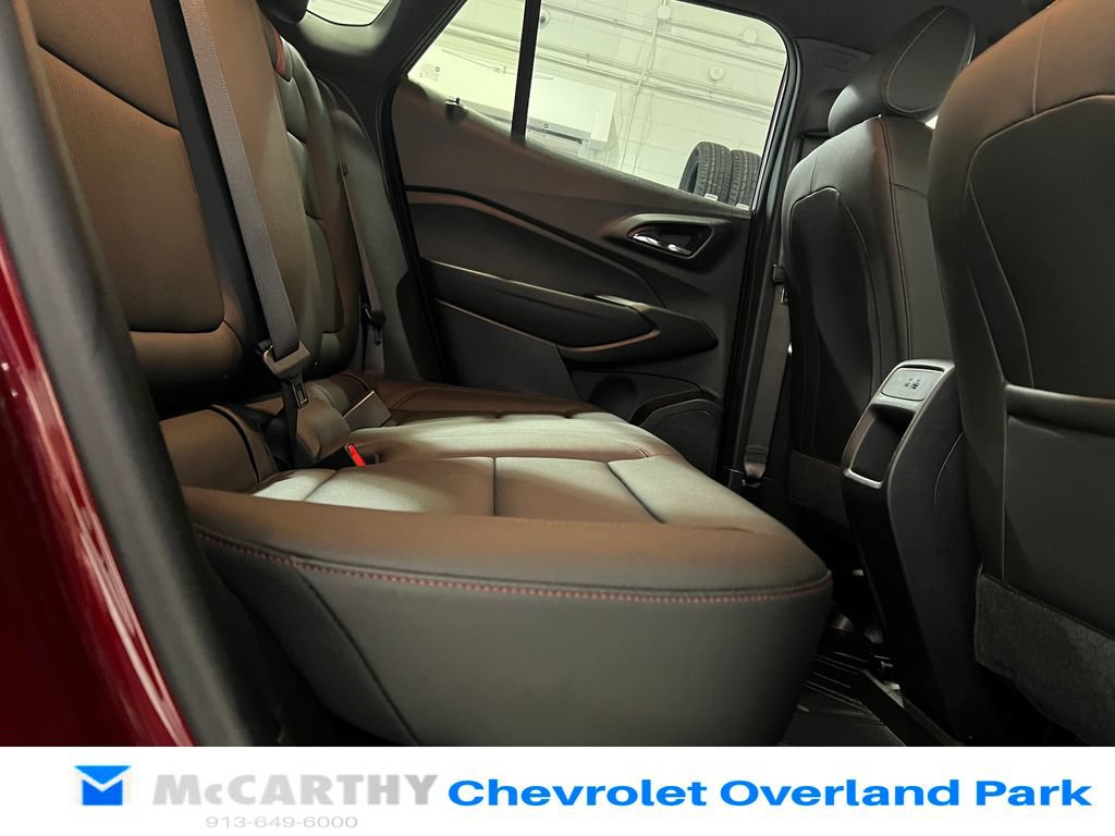Used 2025 Chevrolet Trax RS w/ Driver Confidence Package FWD image 27