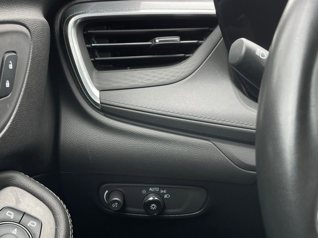 Used 2024 Buick Encore GX Sport Touring image 14