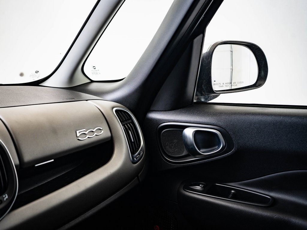 Used 2019 FIAT 500L Lounge w/ Graphite Edition image 31