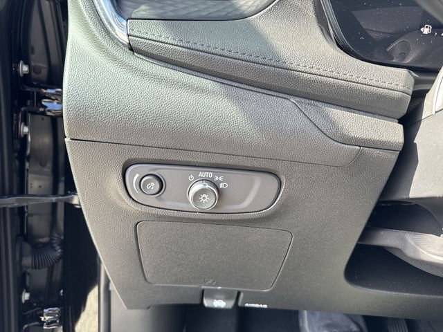 Used 2026 Buick Encore GX Sport Touring w/ Comfort Package image 17