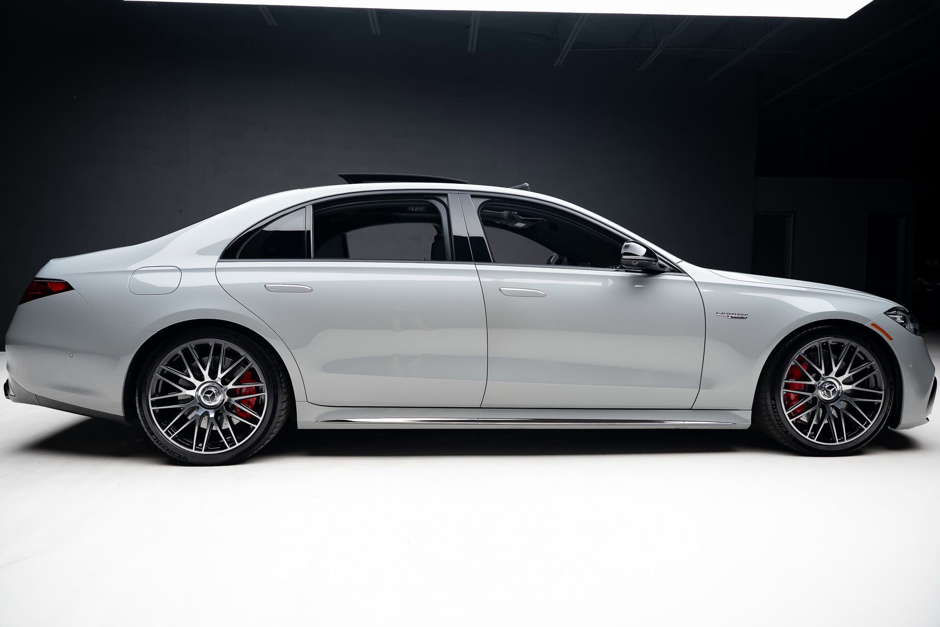 Used 2024 Mercedes-Benz S 63 AMG S image 39