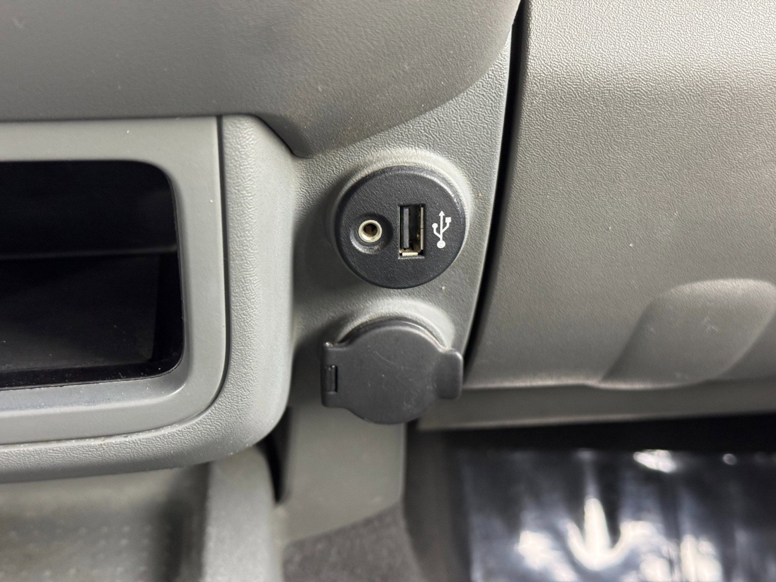 Used 2021 Nissan Frontier S image 23