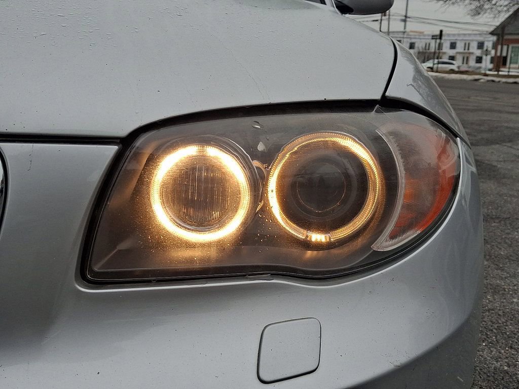 Used 2008 BMW 135i Convertible image 9