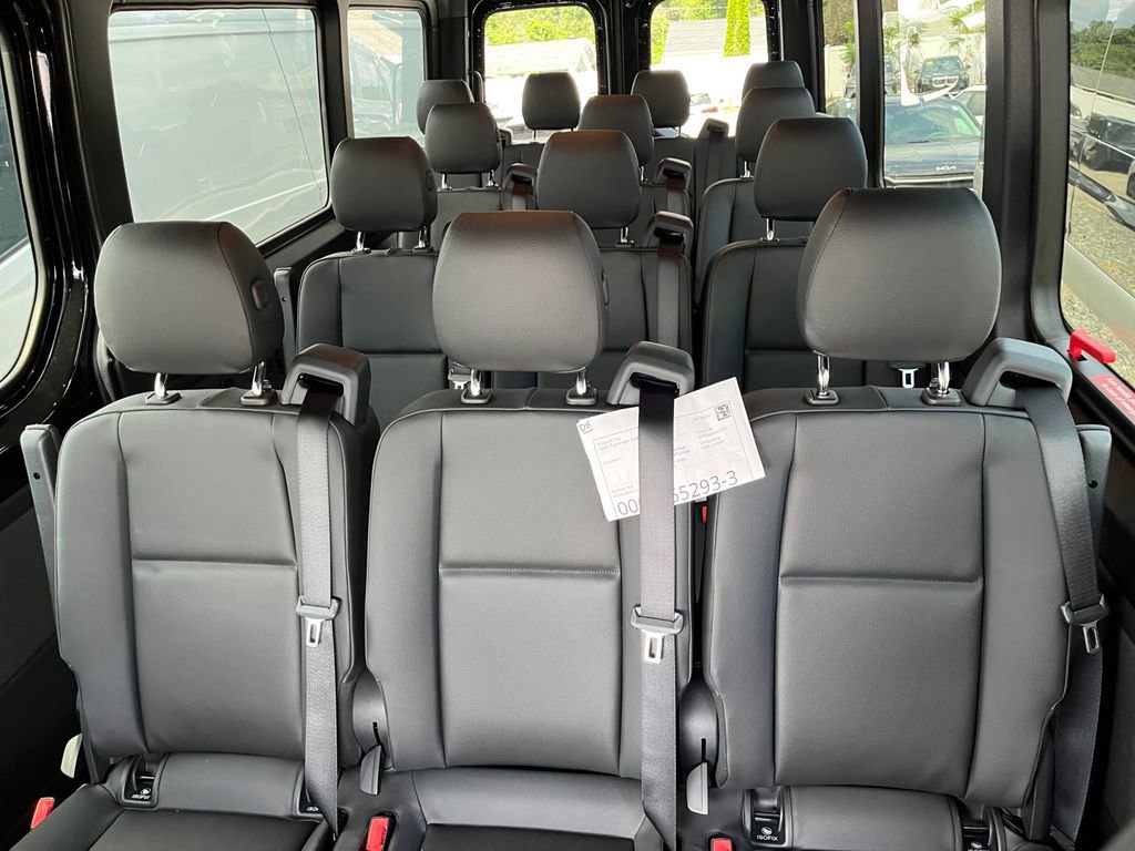 New 2025 Mercedes-Benz Sprinter 2500 image 9