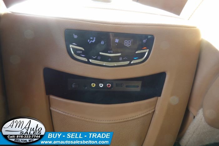 Used 2015 Cadillac Escalade Platinum image 19