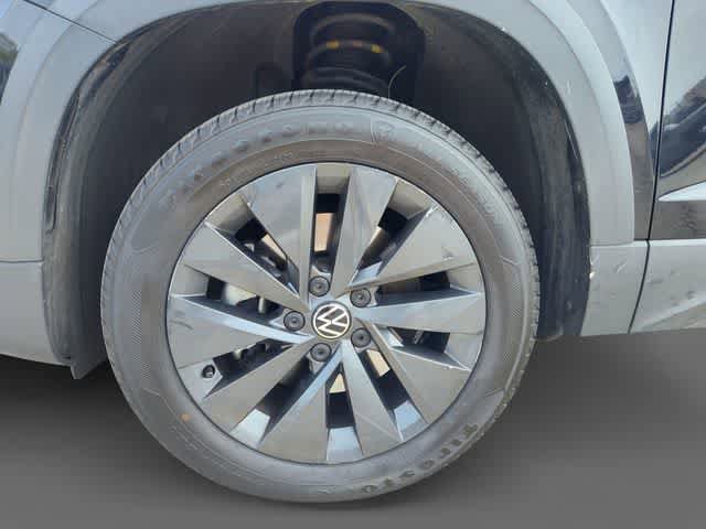 Used 2022 Volkswagen Taos S FWD image 9