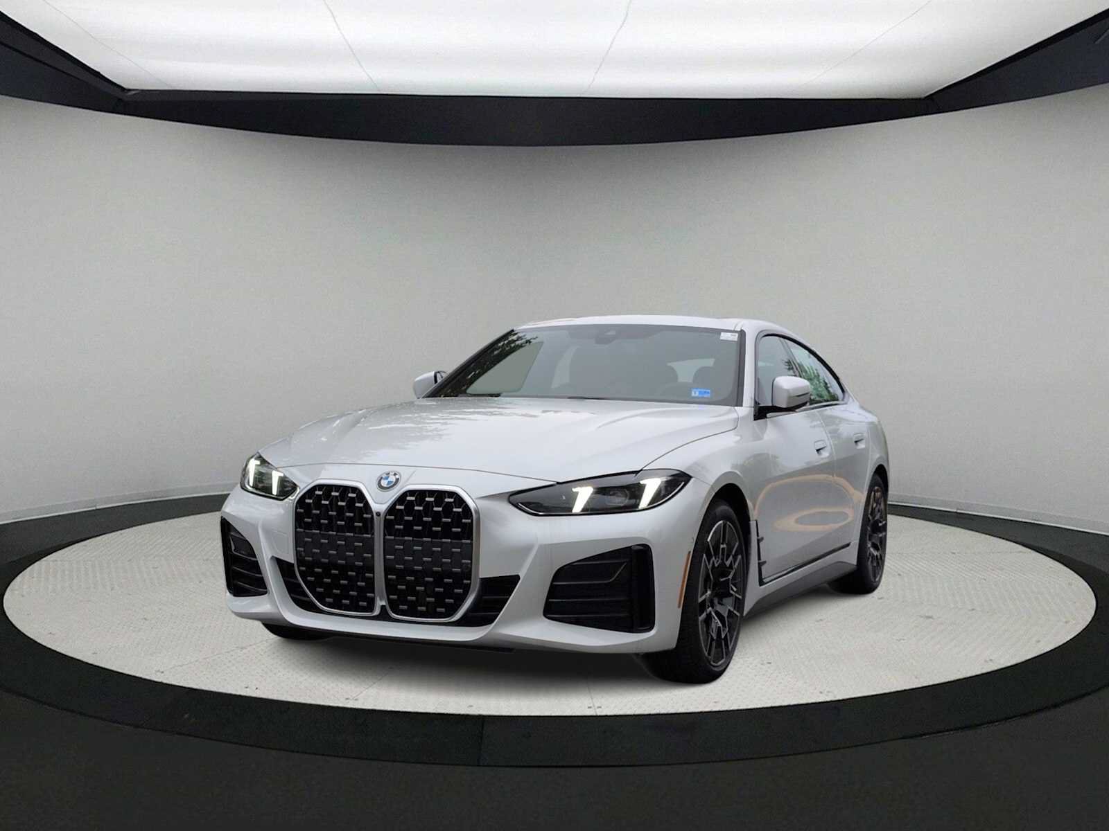 New 2026 BMW 430i xDrive w/ M Sport Package AWD/4WD image 4