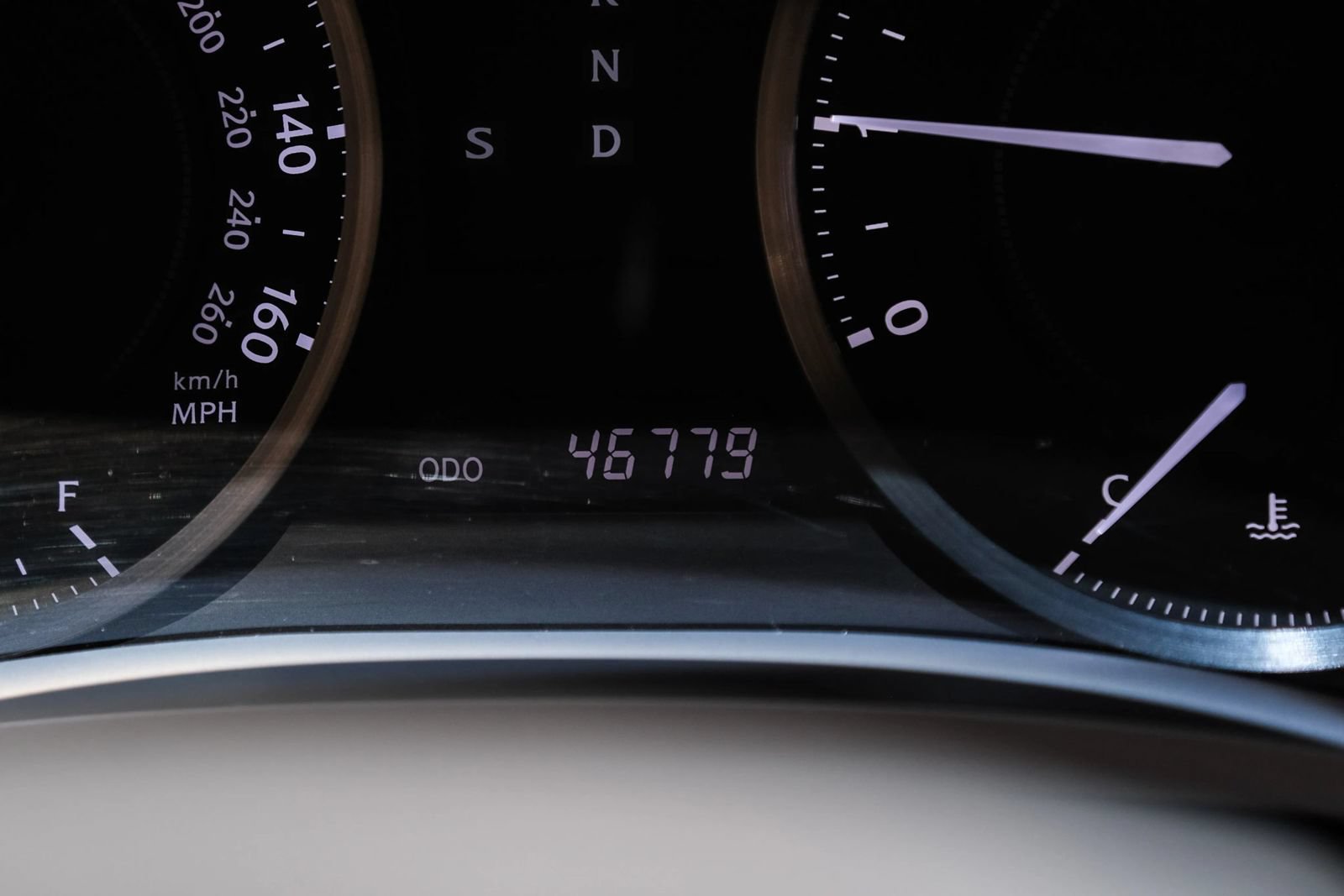 Used 2013 Lexus IS 250C RWD image 16