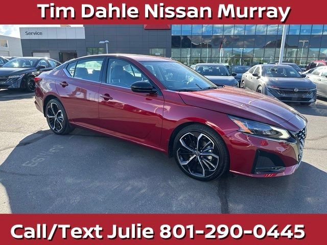 Used 2023 Nissan Altima 2.5 SR w/ SR Premium Package