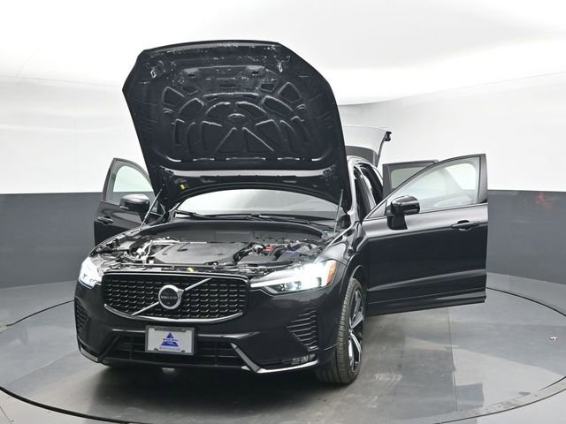 Used 2023 Volvo XC60 B6 Ultimate w/ Protection Package Premier image 53