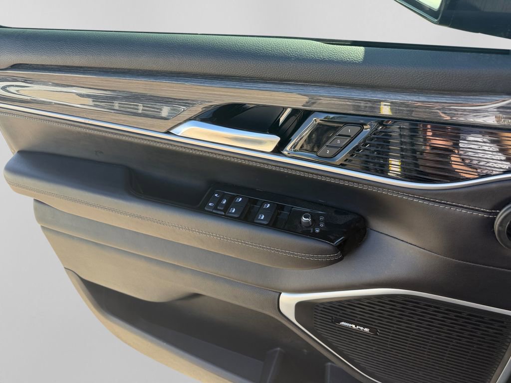 Used 2022 Jeep Wagoneer Series III image 14