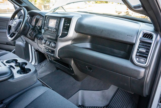 Used 2024 RAM 3500 Tradesman w/ Chrome Appearance Group image 34