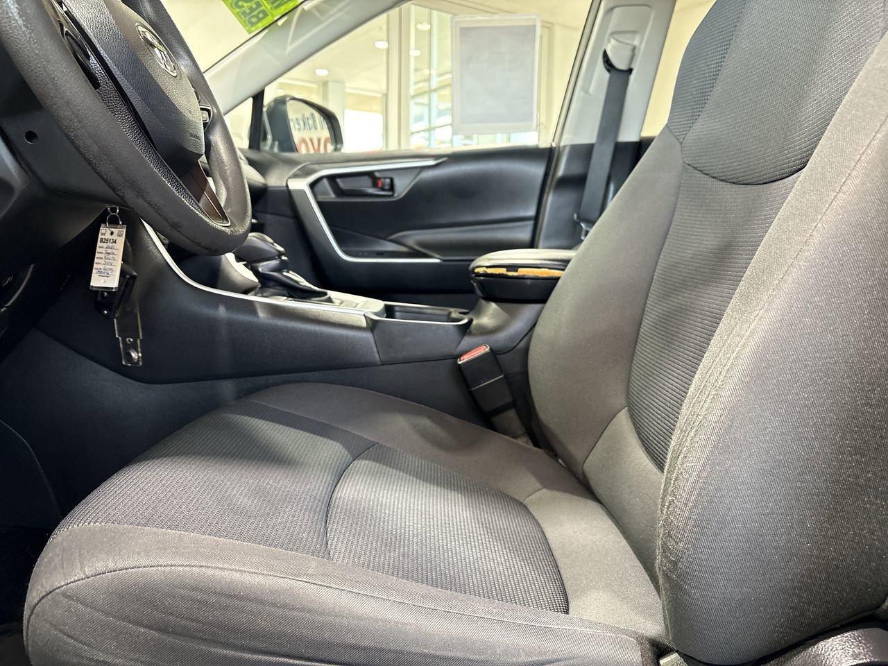 Used 2021 Toyota RAV4 LE w/ Carpet Mat Package (TMS) FWD image 11