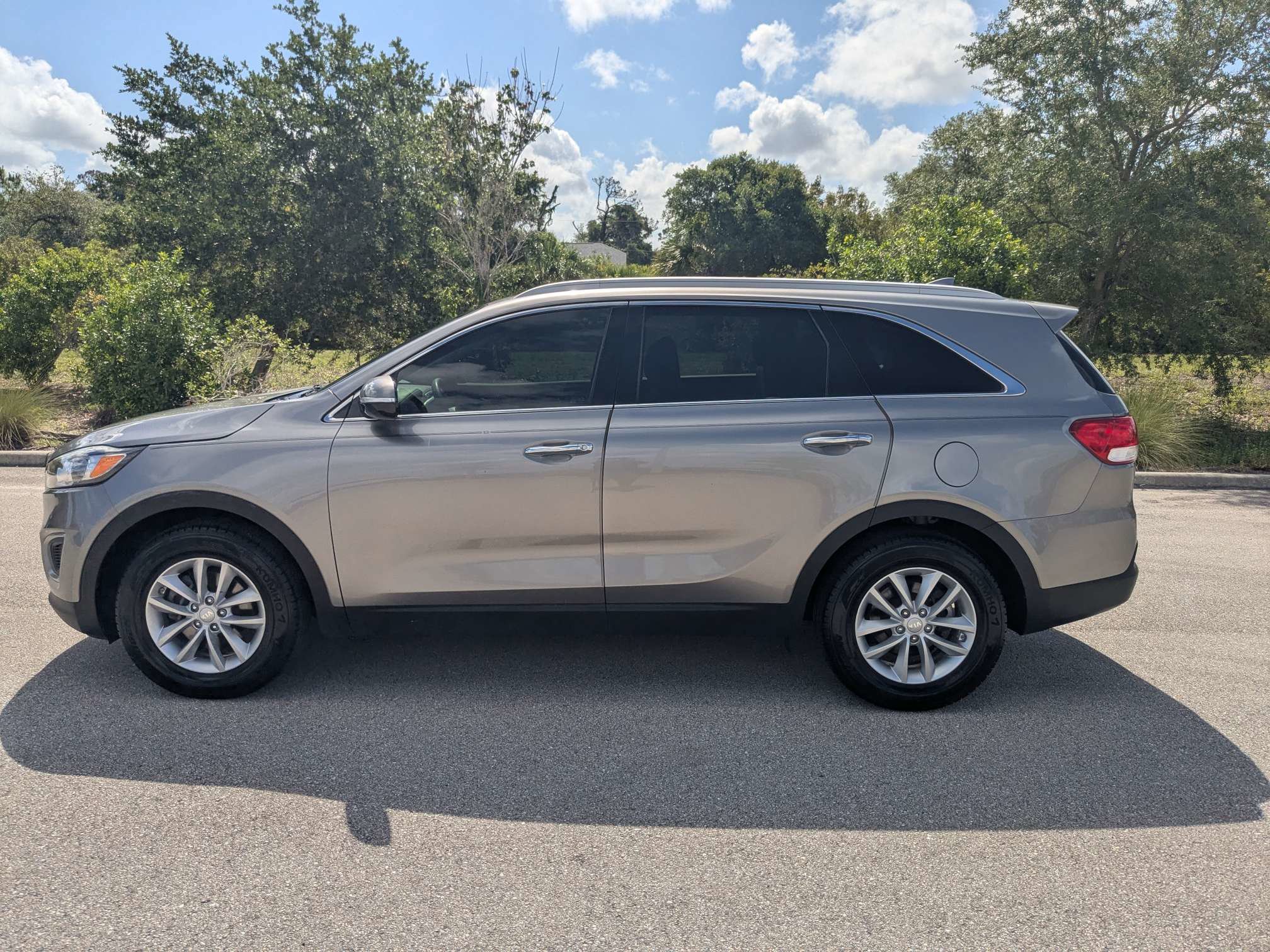 Used 2018 Kia Sorento FWD image 8