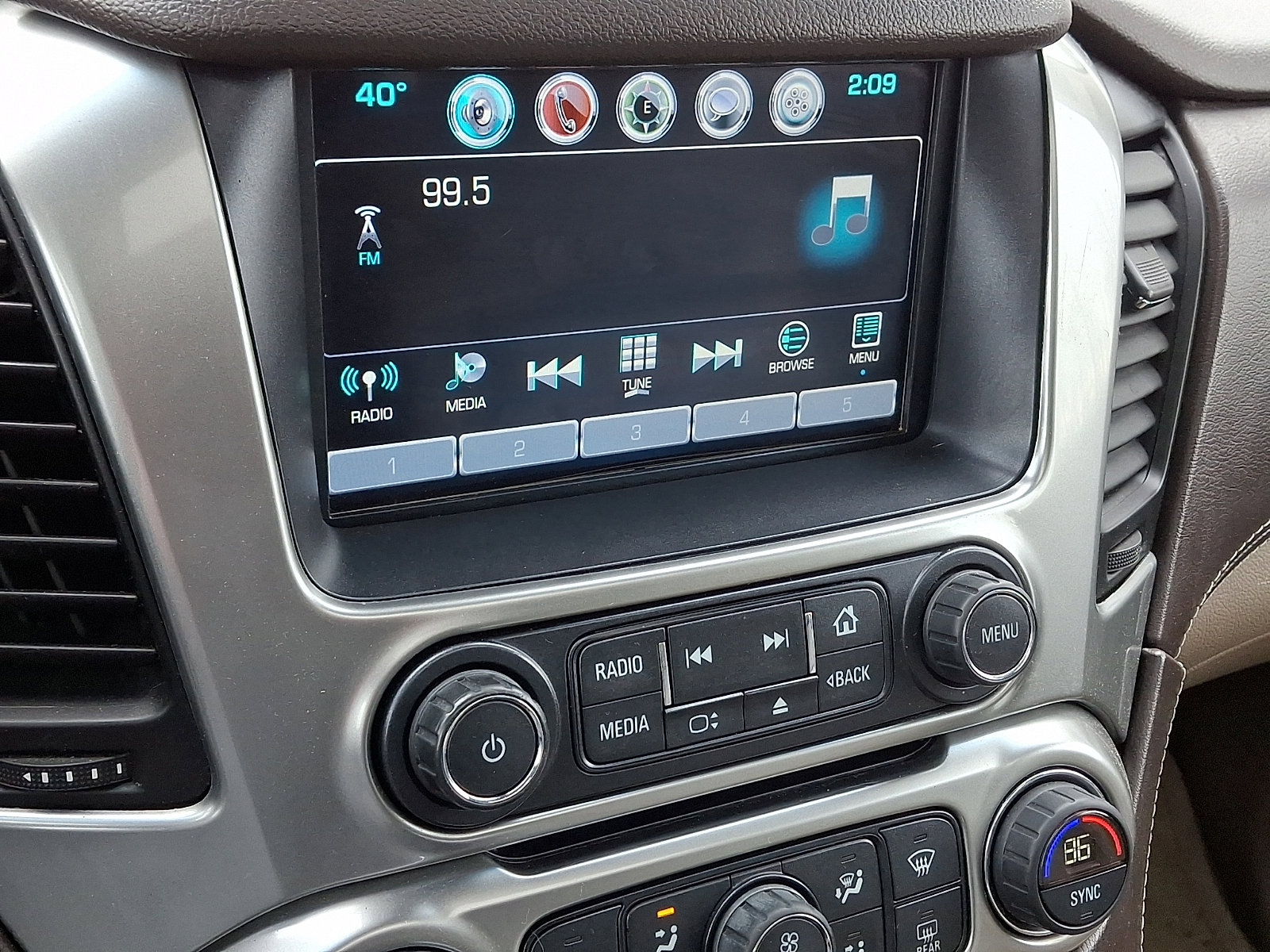 Used 2016 Chevrolet Tahoe LT image 18