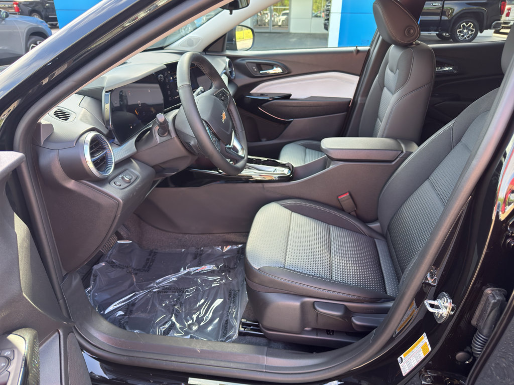 New 2026 Chevrolet Trax LT image 10
