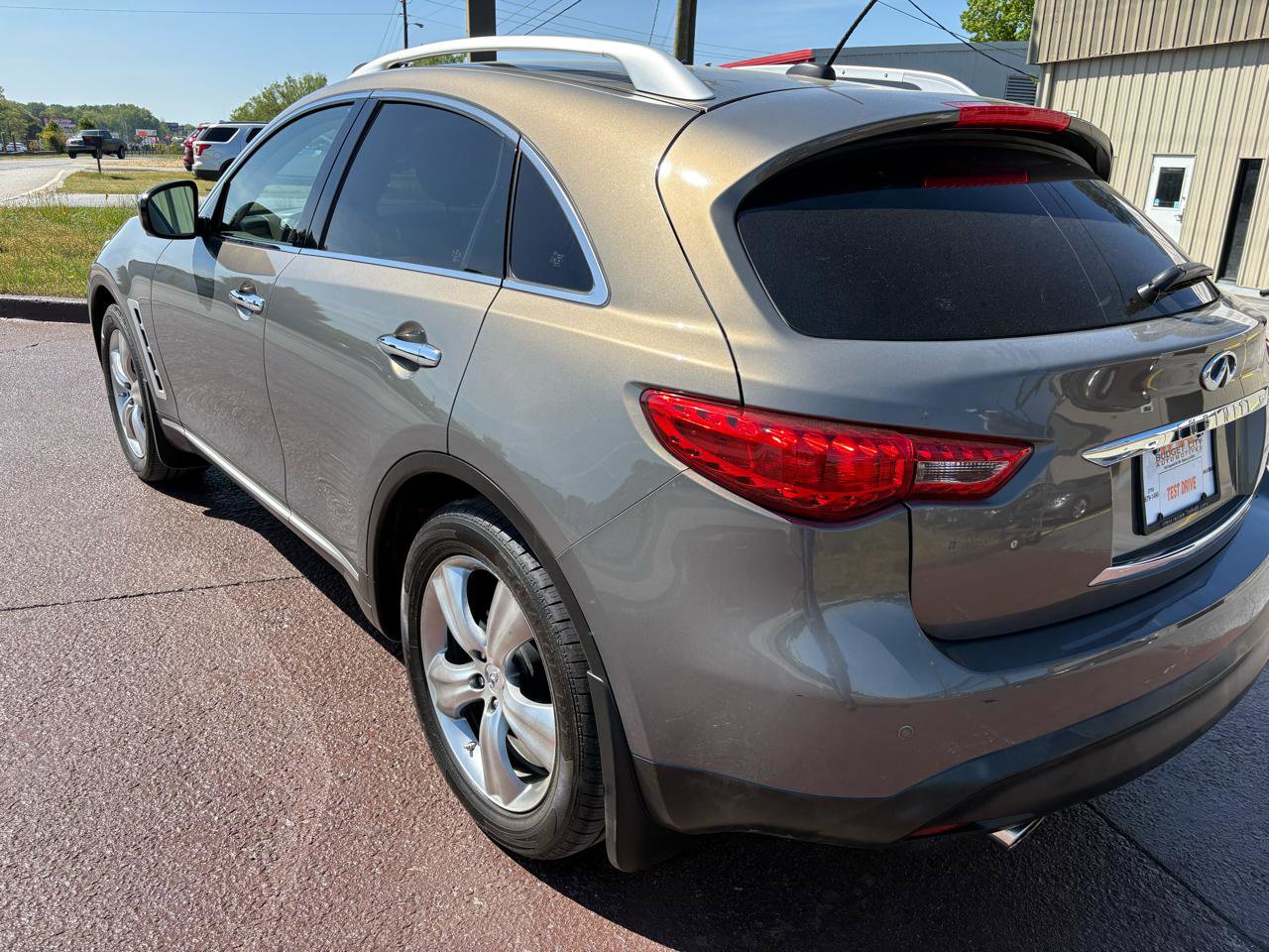 Used 2009 INFINITI FX35 2WD w/ Navigation Pkg image 6