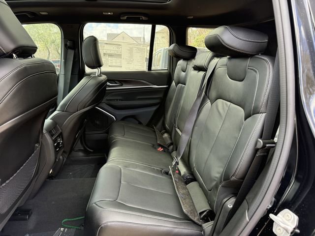 New 2026 Jeep Grand Cherokee Limited image 14