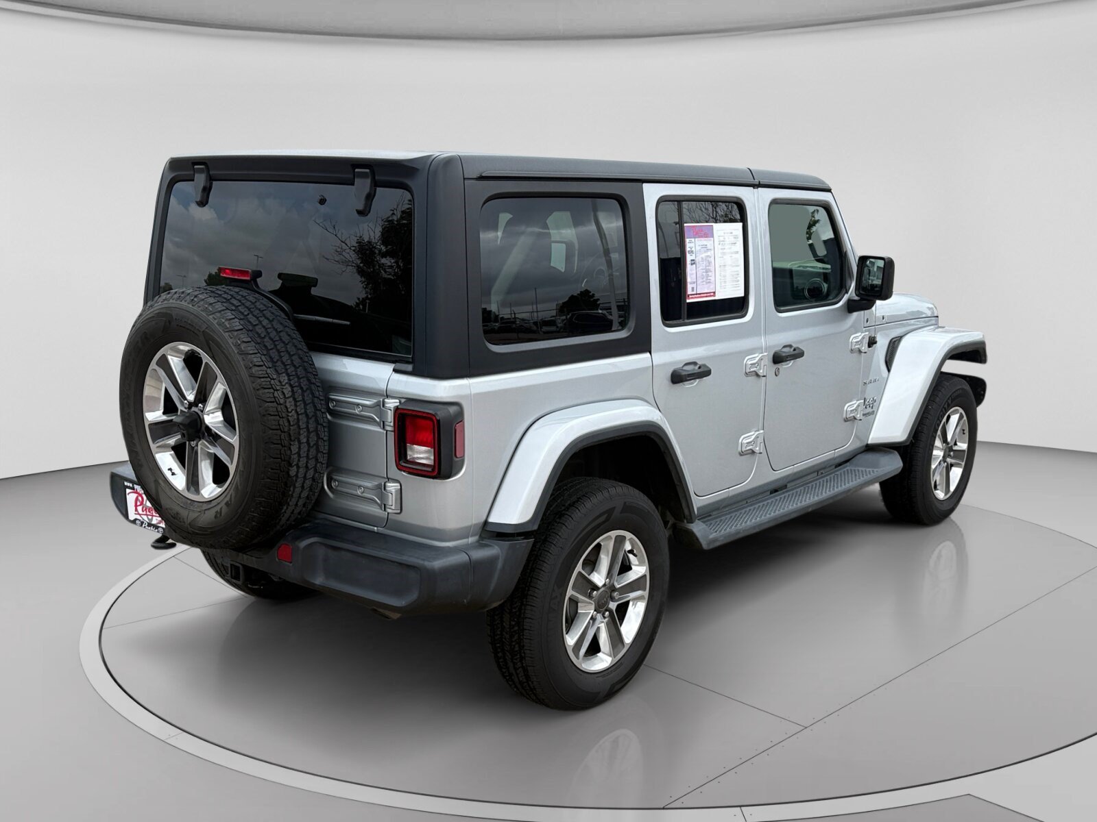 Used 2022 Jeep Wrangler Unlimited Sahara w/ Cold Weather Group AWD/4WD image 5