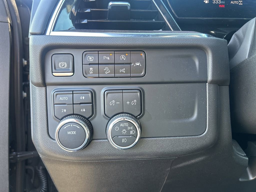 Used 2025 Chevrolet Tahoe Z71 image 18