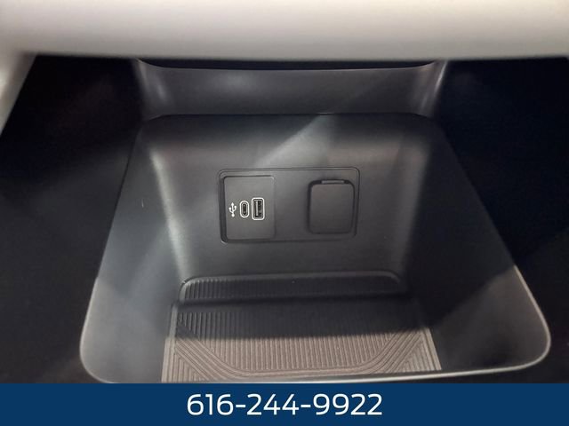 New 2026 Ford Explorer Active w/ Active Comfort Package AWD/4WD image 16