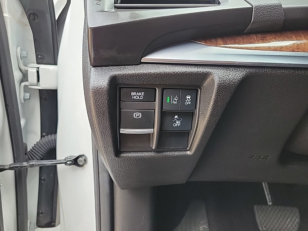 Used 2020 Acura MDX FWD image 38