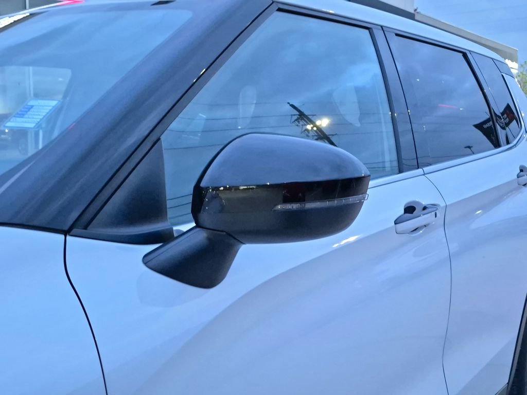 Used 2022 Mitsubishi Outlander SE FWD image 30