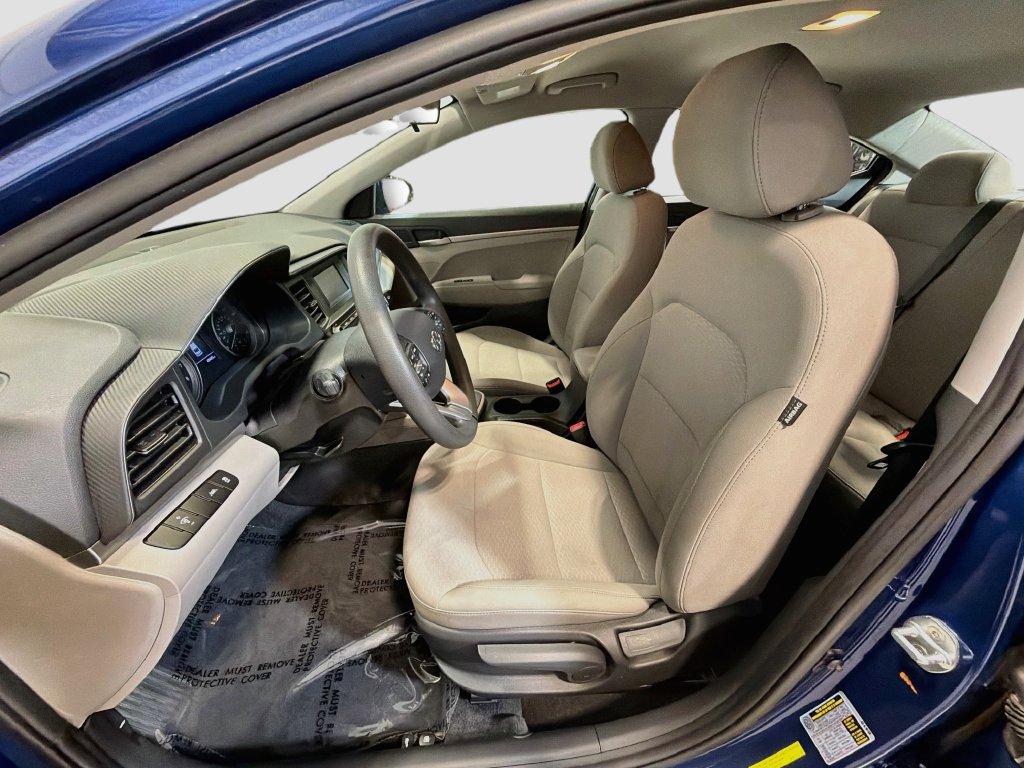 Used 2020 Hyundai Elantra SE FWD image 20