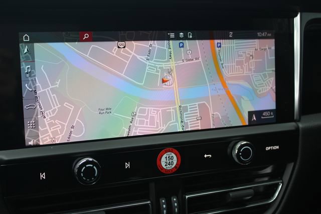 Certified 2025 Porsche Macan image 21