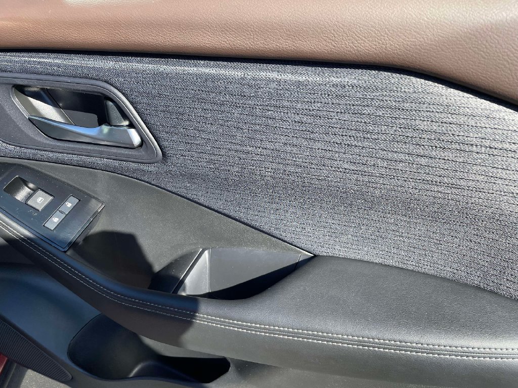 Used 2023 Nissan Rogue SV AWD/4WD image 9